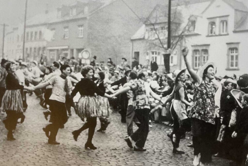 biewener-hoahnen-schaerensprung-am-Kuppen-1949